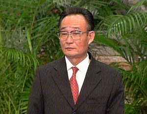 中共新一届中央政治局常委简历