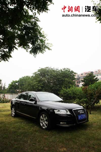 �������Լݵ�2��:2010��µ�A6L��׼������װ