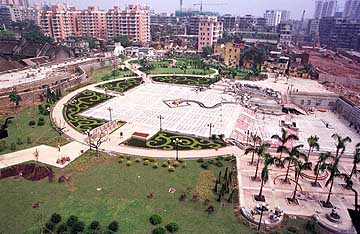 99090208.jpg (37996 bytes)