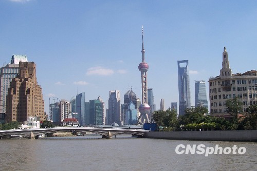 套图排行_“百媚风骚”美女翁虹性感火辣写真集(组图)(2)