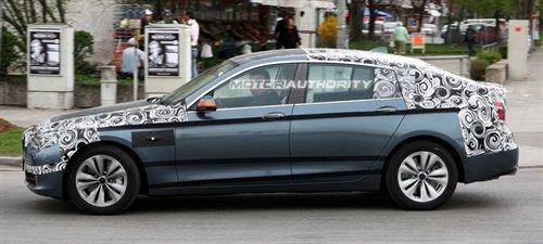 年底即将发布 宝马5系GT轻伪装谍照曝光 汽车之家 年底即将发布 宝马5系GT轻伪装谍照曝光 汽车之家