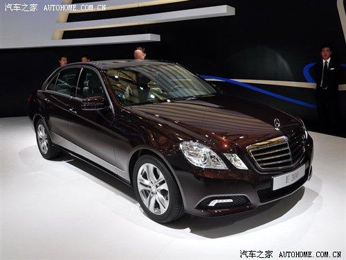 新一代奔驰E级加长版首张路试谍照曝光 汽车之家 新一代奔驰E级加长版首张路试谍照曝光 汽车之家