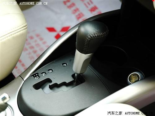 汽车之家 进口三菱 outlander ex 2.4 时尚版