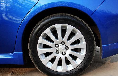 颠覆传统/狂野不羁 试驾斯巴鲁翼豹2.0R