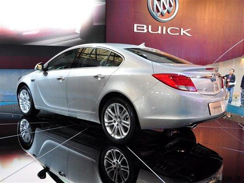 预计25~28万元 新君威2.0T七月将上市 汽车之家 预计25~28万元 新君威2.0T七月将上市 汽车之家