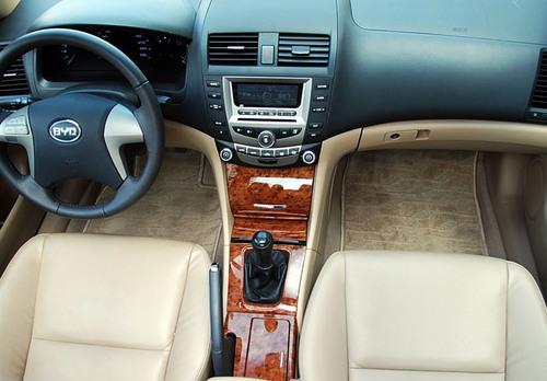 ʵ�ݾ��ã�15�����¿���ĳ�ֵ���䳵��