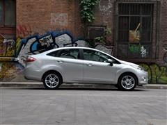 汽车之家 长安福特 新嘉年华 三厢 1.5手动运动型