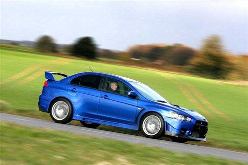 �ٹ������3.8s EVO�콢FQ-400Ӣ������ ����֮��