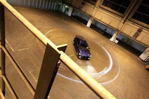 �ٹ������3.8s EVO�콢FQ-400Ӣ������ ����֮��