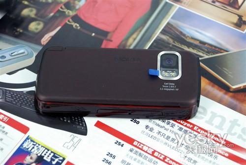 音乐机型触控能手 诺基亚5800XM仅售1950元