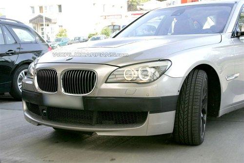 新旗舰!疑似宝马高性能M7车型谍照曝光 汽车之家 新旗舰!疑似宝马高性能M7车型谍照曝光 汽车之家