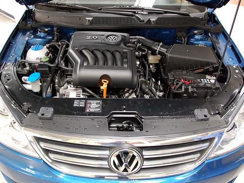 德系大众的旁支 奔腾B50 PK朗逸/新宝来