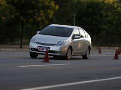 油耗仅5.5L 全面测试一汽丰田普锐斯