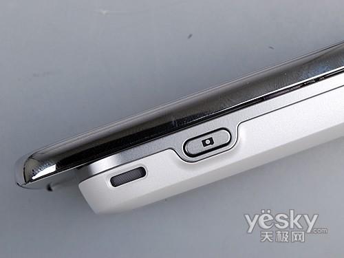 800万像素拍照旗舰 白色诺基亚N86开箱图赏