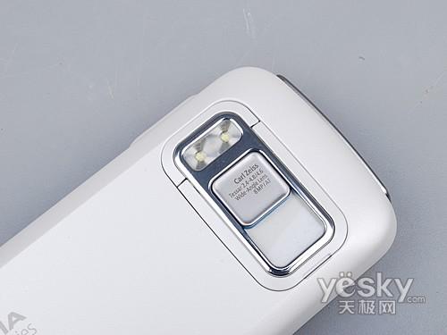 800万像素拍照旗舰 白色诺基亚N86开箱图赏