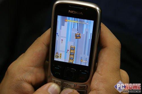 全钢质感 复古回归 诺基亚6303C评测