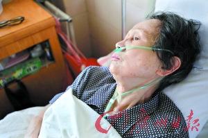 母亲遭5名子女遗弃医院老伴也系孤独终老(图)