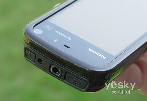 5800XM领衔 诺基亚XM系列音乐手机开学推介