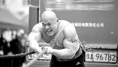 ����������������չ�ֳ��ھ���ʵ���� 