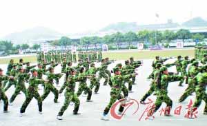 �ҳ�����Ԫ���Ϊ��ѵѧ���ͷ�ɹ˪