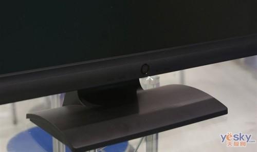 22��˫�ӿ�����G2200WҺ����ʾ�� �۸�Ϊ1299Ԫ