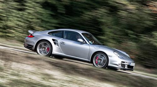 �ۺ������������Լݱ�ʱ���¿�911 Turbo