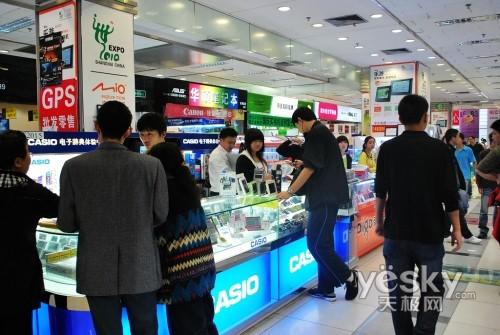 �ڴ�۸���� 4000Ԫ��Intel˫����Ϸƽ̨