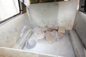 记者探访皮冻黑加工点:用洗衣机洗肉皮(组图)