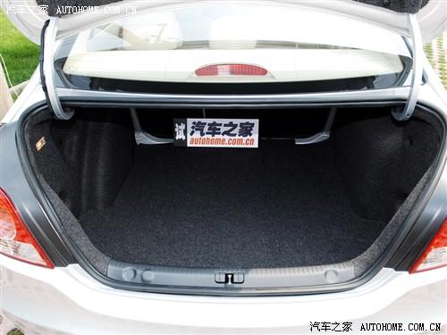 汽车之家 上海大众 朗逸 08款 2.0 自动品轩版