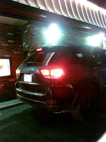 明年1月发布 新一代大切诺基路试曝光 汽车之家 明年1月发布 新一代大切诺基路试曝光 汽车之家