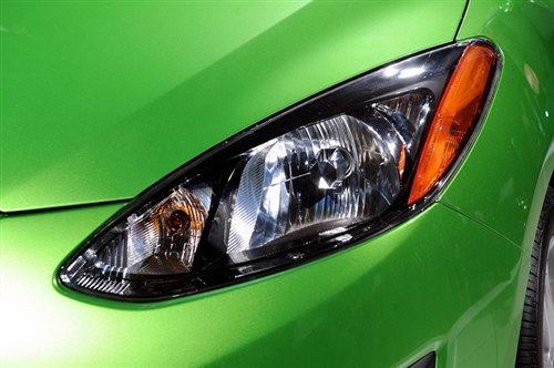 明年夏季上市 2011款马自达2实车亮相 汽车之家 明年夏季上市 2011款马自达2实车亮相 汽车之家