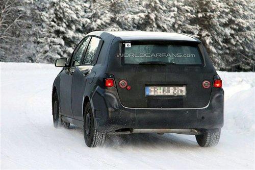 2011年发布 新一代奔驰B级雪地路试曝光 汽车之家 2011年发布 新一代奔驰B级雪地路试曝光 汽车之家