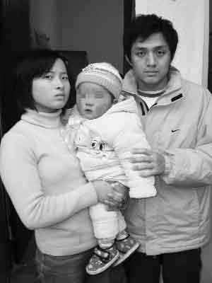 80后妈妈未婚生育孩子患重病欲卖肾救女