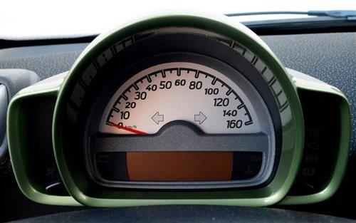 节能环保先锋 试驾2011款电动版smart