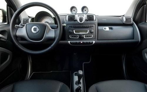 节能环保先锋 试驾2011款电动版smart