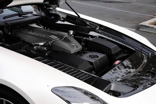 经典重现 海外试梅赛德斯-奔驰SLS AMG