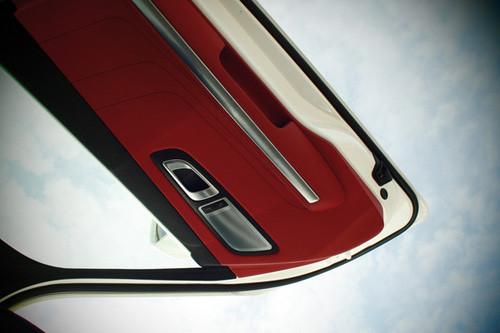 经典重现 海外试梅赛德斯-奔驰SLS AMG