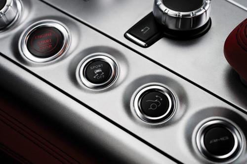 经典重现 海外试梅赛德斯-奔驰SLS AMG