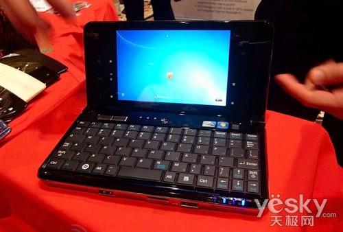 CES2010:��д+��㴥�� ��ʿͨ�Ƴ�UH900