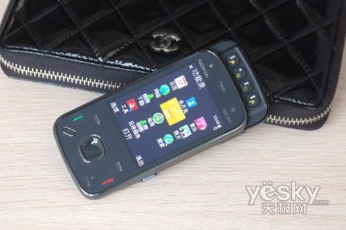 800�����������ֻ� ŵ����N86����3000Ԫ