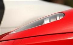 彗星撞地球 奥迪R8单挑法拉利Scuderia