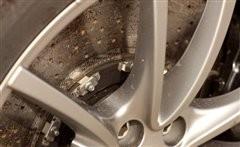 彗星撞地球 奥迪R8单挑法拉利Scuderia