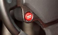 ����ײ���� �µ�R8����������Scuderia