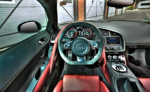 ����ײ���� �µ�R8����������Scuderia