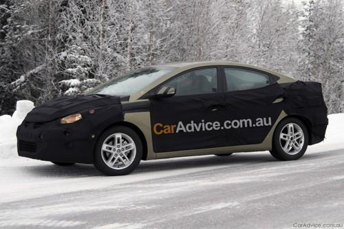 后排空间提升 换代伊兰特雪地谍照再曝