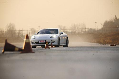 �������䣡��Ȳ��Ա�ʱ��Panamera