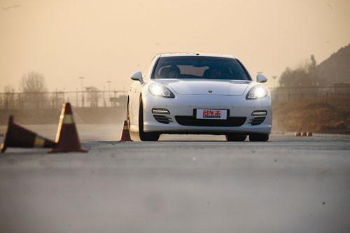 �������䣡��Ȳ��Ա�ʱ��Panamera