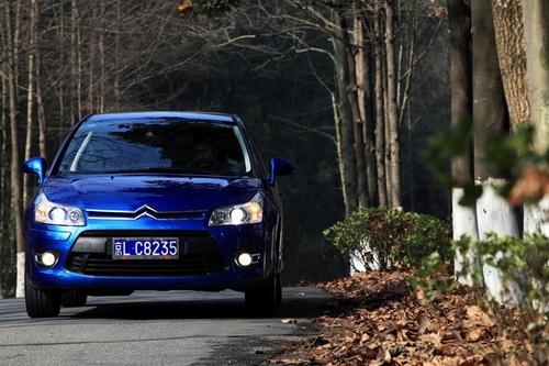 试驾雪铁龙C4 VTS轿跑车