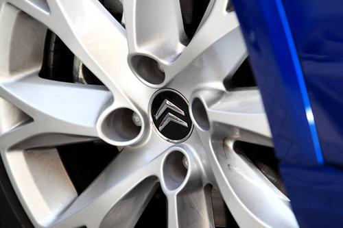 试驾雪铁龙C4 VTS轿跑车