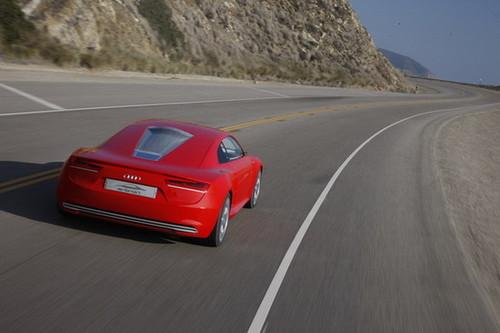 �����¼�Ԫ�������Լݰµ�e-tron���